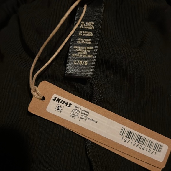 Skims SOFT LOUNGE LOOSE SHORT NWT - Picture 3 of 3